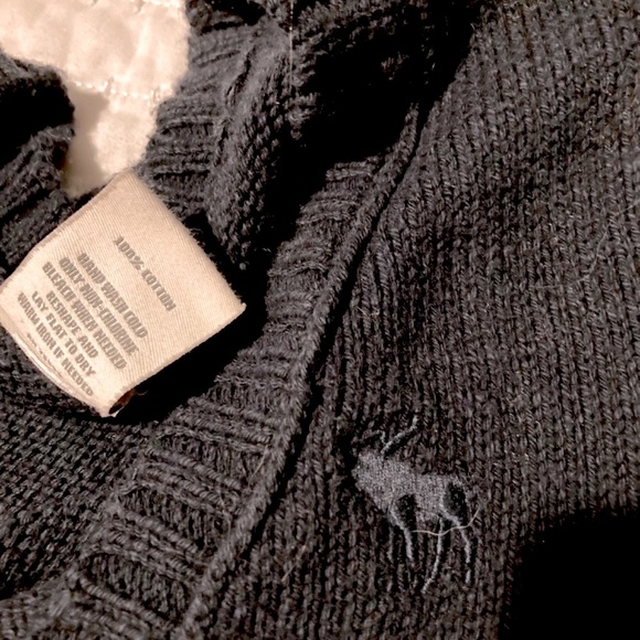 Abercrombie & Fitch Sweater - Picture 2 of 5